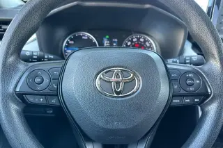 Toyota RAV4 Híbrido 2021 AWD XLE 4 puertas SUV