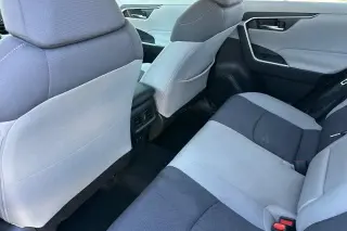 Toyota RAV4 Híbrido 2021 AWD XLE 4 puertas SUV