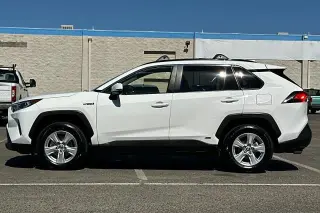 Toyota RAV4 Híbrido 2021 AWD XLE 4 puertas SUV