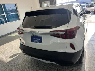 Kia Seltos 2023 AWD LX 4 puertas SUV