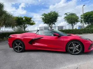 CORVETTE STINGRAY CONVERTIBLE