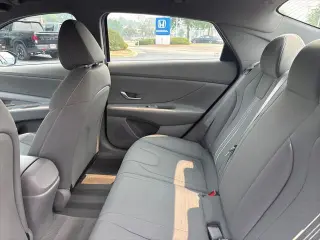 Hyundai ELANTRA 2023 SEL 4 puertas Sedan