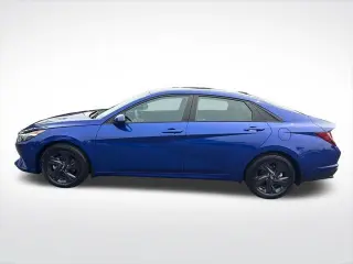Hyundai ELANTRA 2023 SEL 4 puertas Sedan