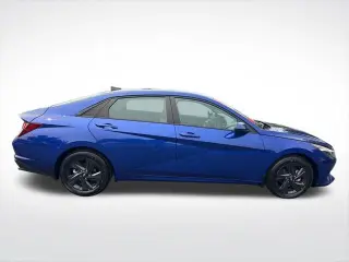 Hyundai ELANTRA 2023 SEL 4 puertas Sedan