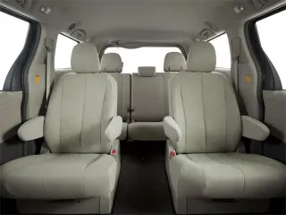 Toyota Sienna 2013 LE 7 Pasajeros Asientos Acceso Automático 4 Puertas Minivan