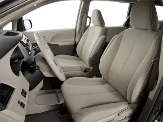 Toyota Sienna 2013 LE 7 Pasajeros Asientos Acceso Automático 4 Puertas Minivan