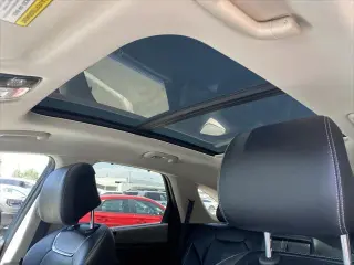 Genesis GV70 2023 AWD 2.5T Estándar 4 puertas SUV
