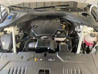 Genesis GV70 2023 AWD 2.5T Estándar 4 puertas SUV