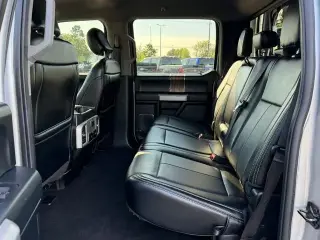 Ford F-150 2019 4x4 Lariat 4 puertas SuperCrew 5.5 pies. Caja corta
