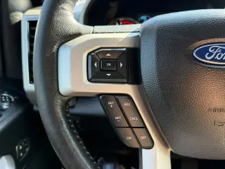Ford F-150 2019 4x4 Lariat 4 puertas SuperCrew 5.5 pies. Caja corta