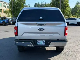 Ford F-150 2019 4x4 Lariat 4 puertas SuperCrew 5.5 pies. Caja corta