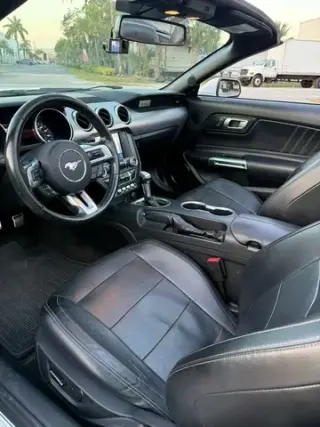 FORD MUSTANG GT PREMIUM