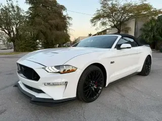 FORD MUSTANG GT PREMIUM
