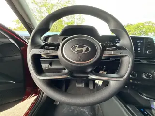 Hyundai ELANTRA 2026 SE 4 puertas Sedan