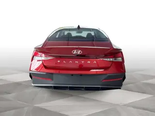 Hyundai ELANTRA 2026 SE 4 puertas Sedan