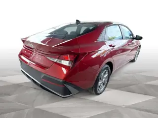 Hyundai ELANTRA 2026 SE 4 puertas Sedan