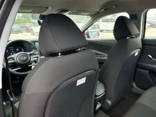 Hyundai ELANTRA 2025 SE 4 puertas Sedan