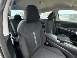 Hyundai ELANTRA 2025 SE 4 puertas Sedan