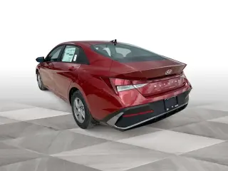 Hyundai ELANTRA 2025 SE 4 puertas Sedan