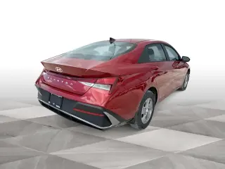 Hyundai ELANTRA 2025 SE 4 puertas Sedan