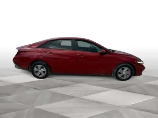 Hyundai ELANTRA 2025 SE 4 puertas Sedan