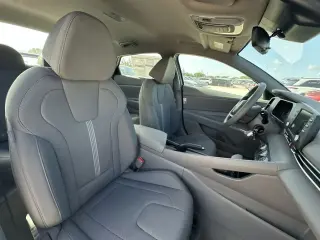 Hyundai ELANTRA 2025 SE 4 puertas Sedan
