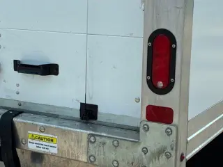 Ford Transit 2024 350 HD 2 puertas 138 pulg. Distancia entre ejes DRW Chasis con GVWR de 9950 lb