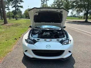 Mazda MX-5 Miata 2025 Club 2 puertas Convertible