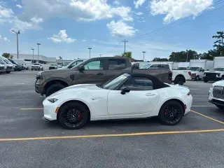 Mazda MX-5 Miata 2025 Club 2 puertas Convertible