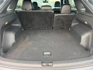Volkswagen Atlas Cross Sport 2022 AWD SE 4Motion 4 puertas SUV con Tecnología
