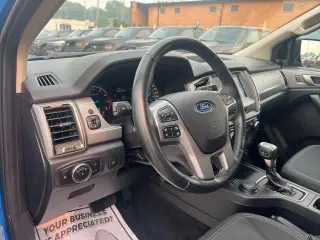 Ford Ranger 2023 4x4 XLT 4 puertas SuperCrew 5.1 pies. SB