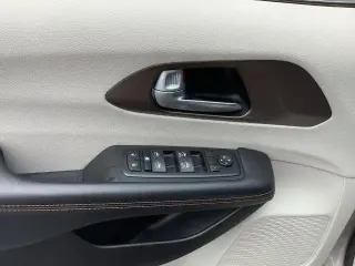 Chrysler Pacifica 2017 Touring-L 4 puertas Minivan