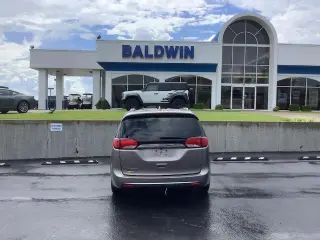 Chrysler Pacifica 2017 Touring-L 4 puertas Minivan