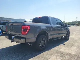 Ford F-150 2022 4x4 XLT 4 puertas SuperCrew 5.5 pies. SB