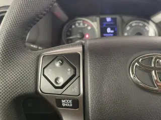 Toyota Tacoma 2023 4x4 SR5 V6 4 puertas Double Cab 5.0 pies SB