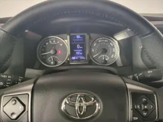 Toyota Tacoma 2023 4x4 SR5 V6 4 puertas Double Cab 5.0 pies SB