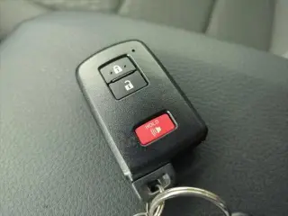 Toyota Tacoma 2023 4x4 SR5 V6 4 puertas Double Cab 5.0 pies SB