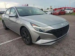 Hyundai ELANTRA 2022 SEL 4 puertas Sedan