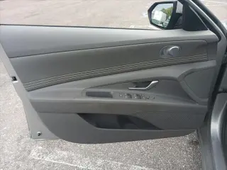 Hyundai ELANTRA 2022 SEL 4 puertas Sedan