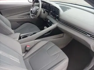 Hyundai ELANTRA 2022 SEL 4 puertas Sedan