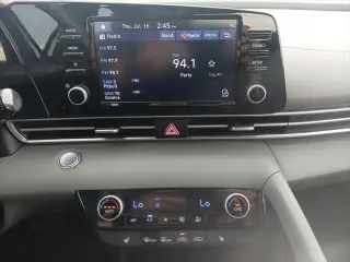Hyundai ELANTRA 2022 SEL 4 puertas Sedan