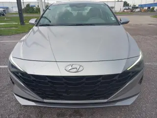 Hyundai ELANTRA 2022 SEL 4 puertas Sedan