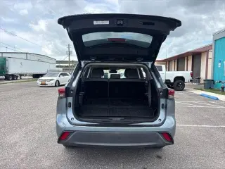 Toyota Highlander 2021 XLE 4 puertas SUV