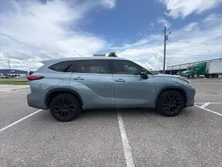 Toyota Highlander 2021 XLE 4 puertas SUV