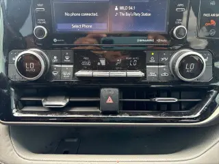 Toyota Highlander 2021 XLE 4 puertas SUV