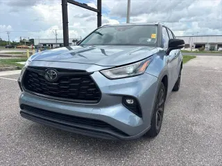 Toyota Highlander 2021 XLE 4 puertas SUV
