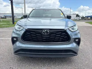 Toyota Highlander 2021 XLE 4 puertas SUV