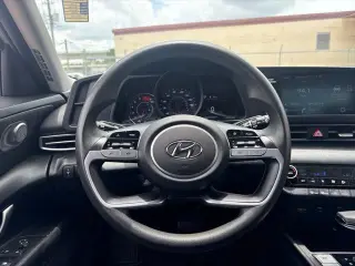 Hyundai ELANTRA 2021 SEL 4 puertas Sedan