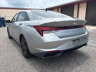Hyundai ELANTRA 2021 SEL 4 puertas Sedan