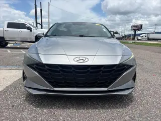 Hyundai ELANTRA 2021 SEL 4 puertas Sedan